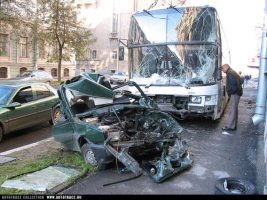 auto_accident_crash_001.jpg