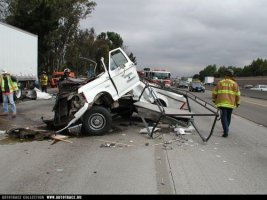 auto_accident_crash_025.jpg