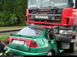 auto_accident_crash_027.jpg