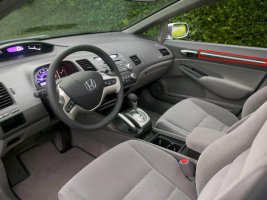 Honda_Civic_Sedan_2006.jpg