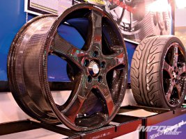 impp_0906_18_z+2009_tokyo_auto_salon+weds_sport_dry_carbon_wheel.jpg